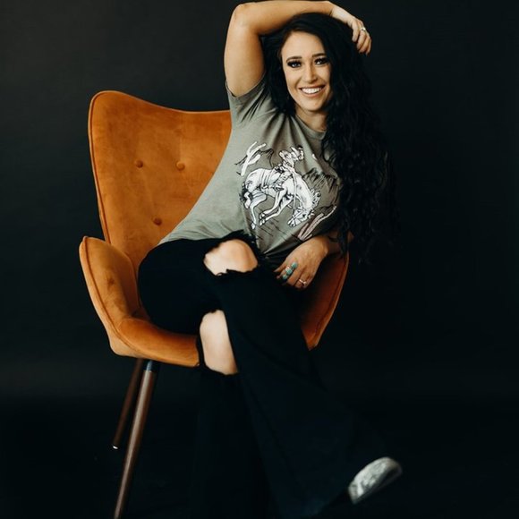 THE BRONC RIDER Handmade Graphic Tee - Picture 4 of 9